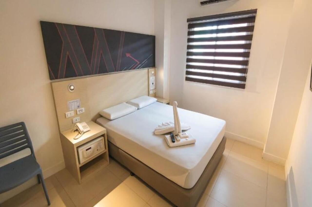 Go Hotels Cubao Quezon City Dış mekan fotoğraf